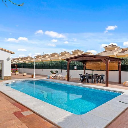 Villa Mercedes - Plusholidays كاليبي المظهر الخارجي الصورة
