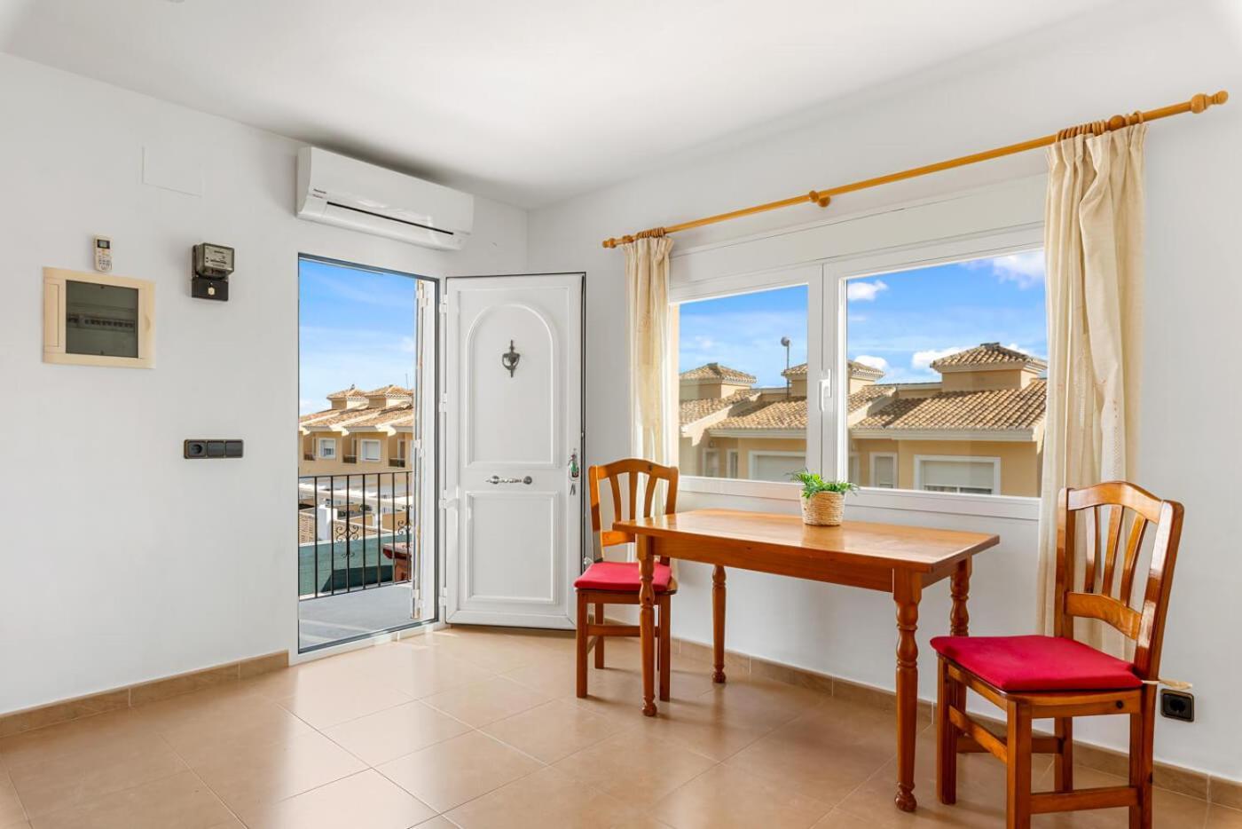 Villa Mercedes - Plusholidays كاليبي المظهر الخارجي الصورة